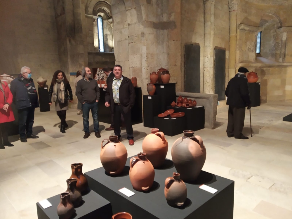 Exposición 44